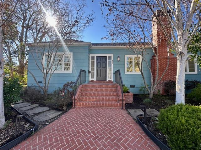 800 Edinburgh Street