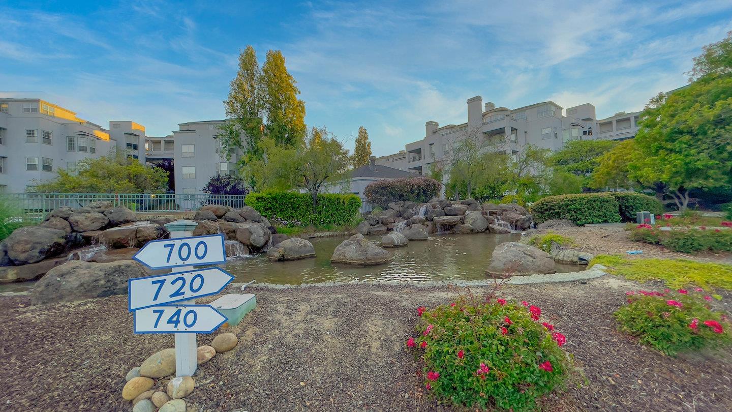 700 Promontory Point Lane 1302