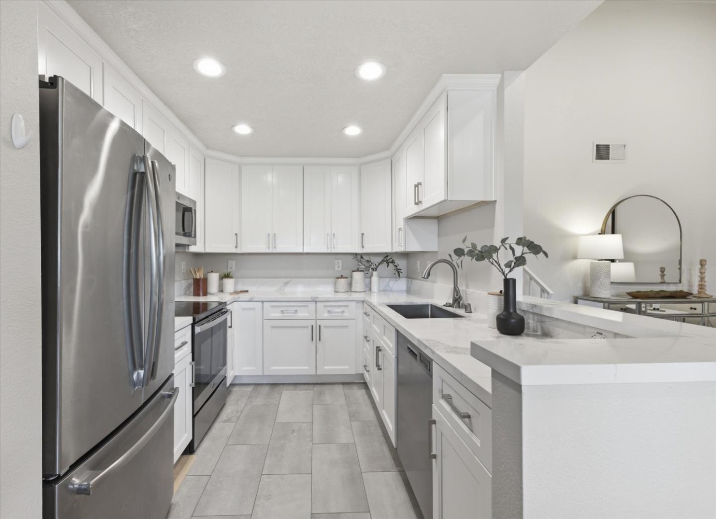 466 Costa Mesa Terrace G