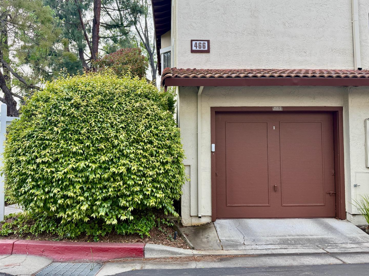 466 Costa Mesa Terrace G