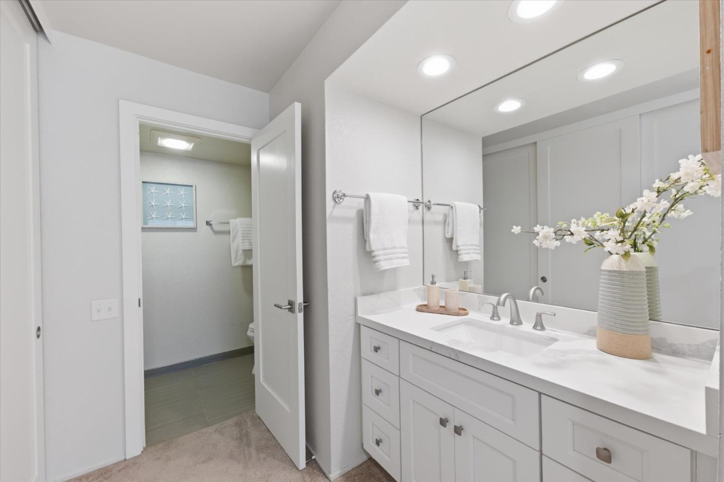 466 Costa Mesa Terrace G