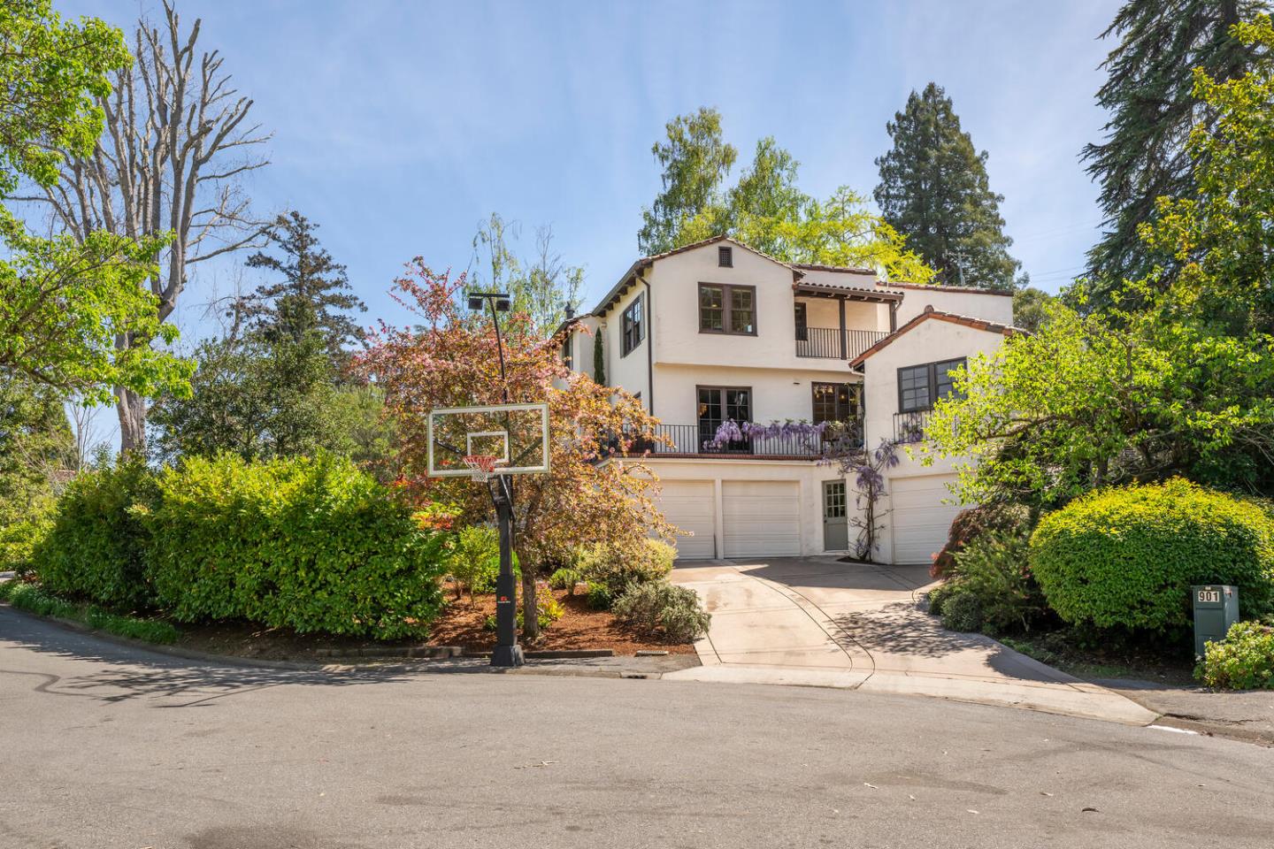 973 Baileyana Road