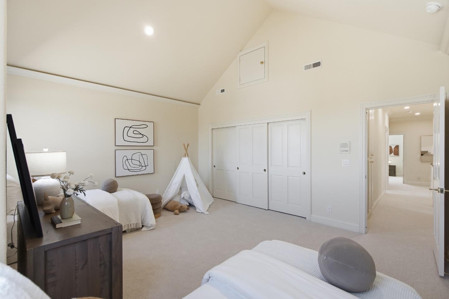 21592 Villa Maria Court