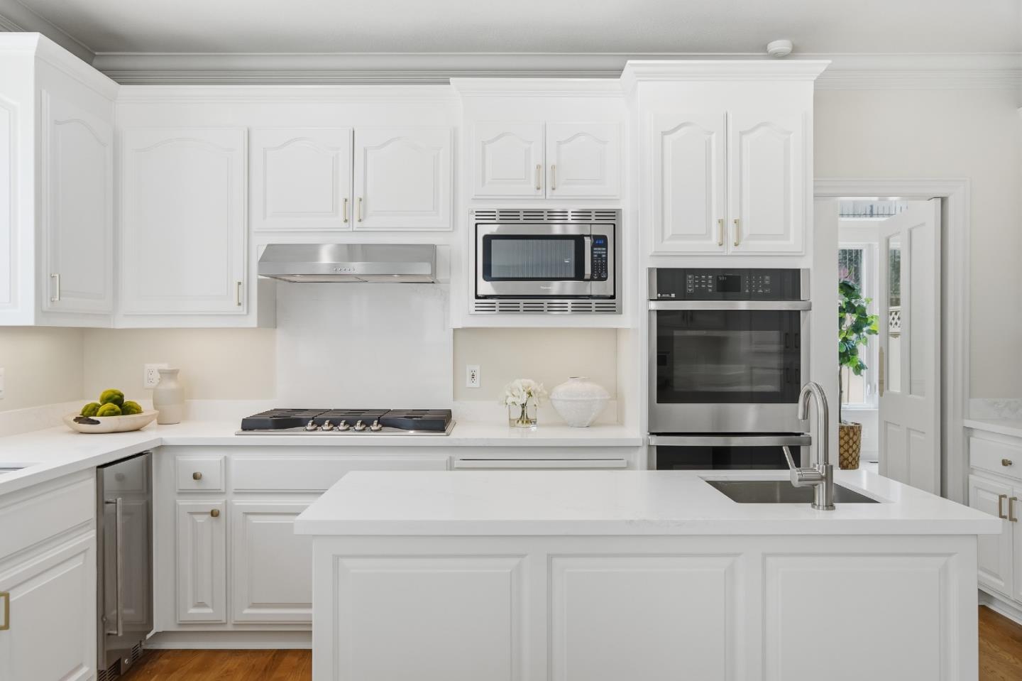 21592 Villa Maria Court