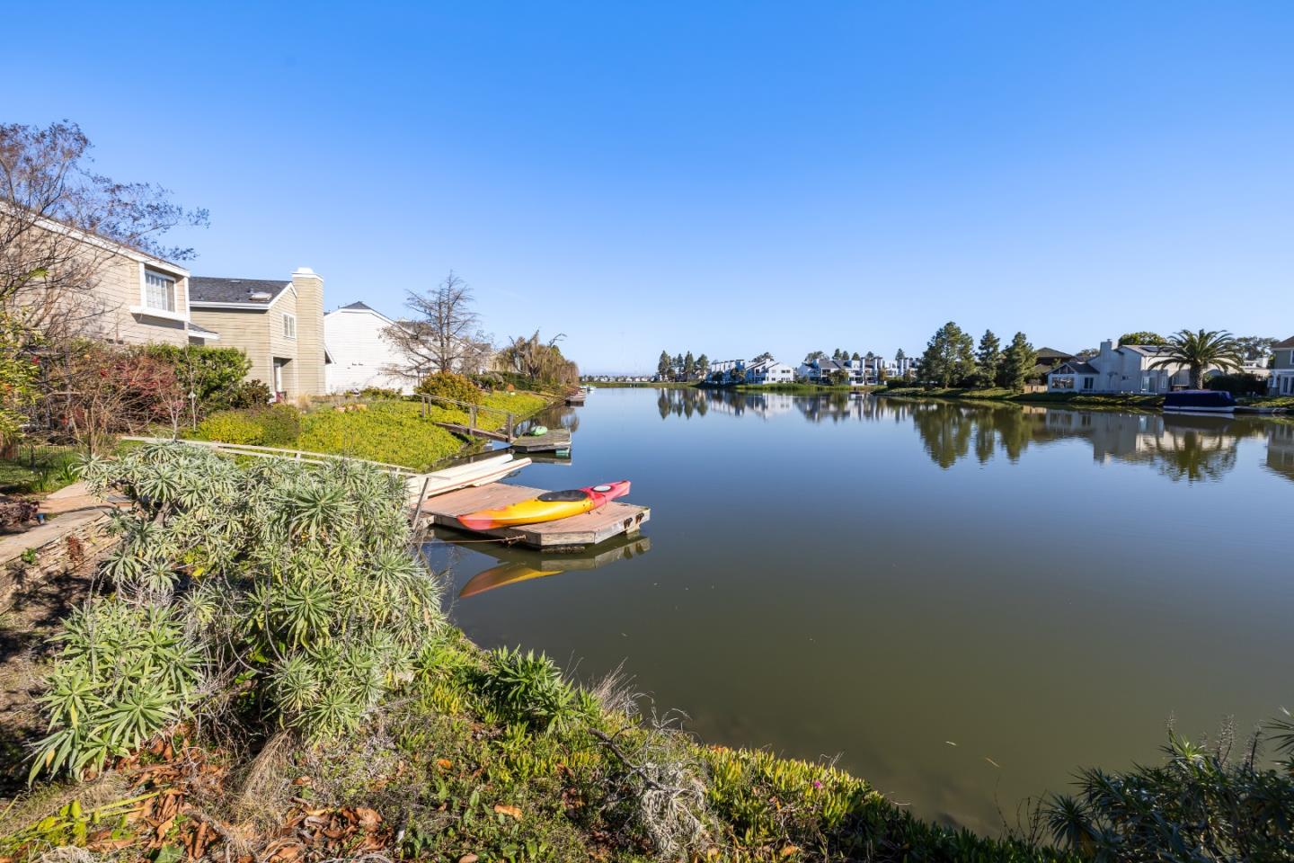 869 Newport Circle