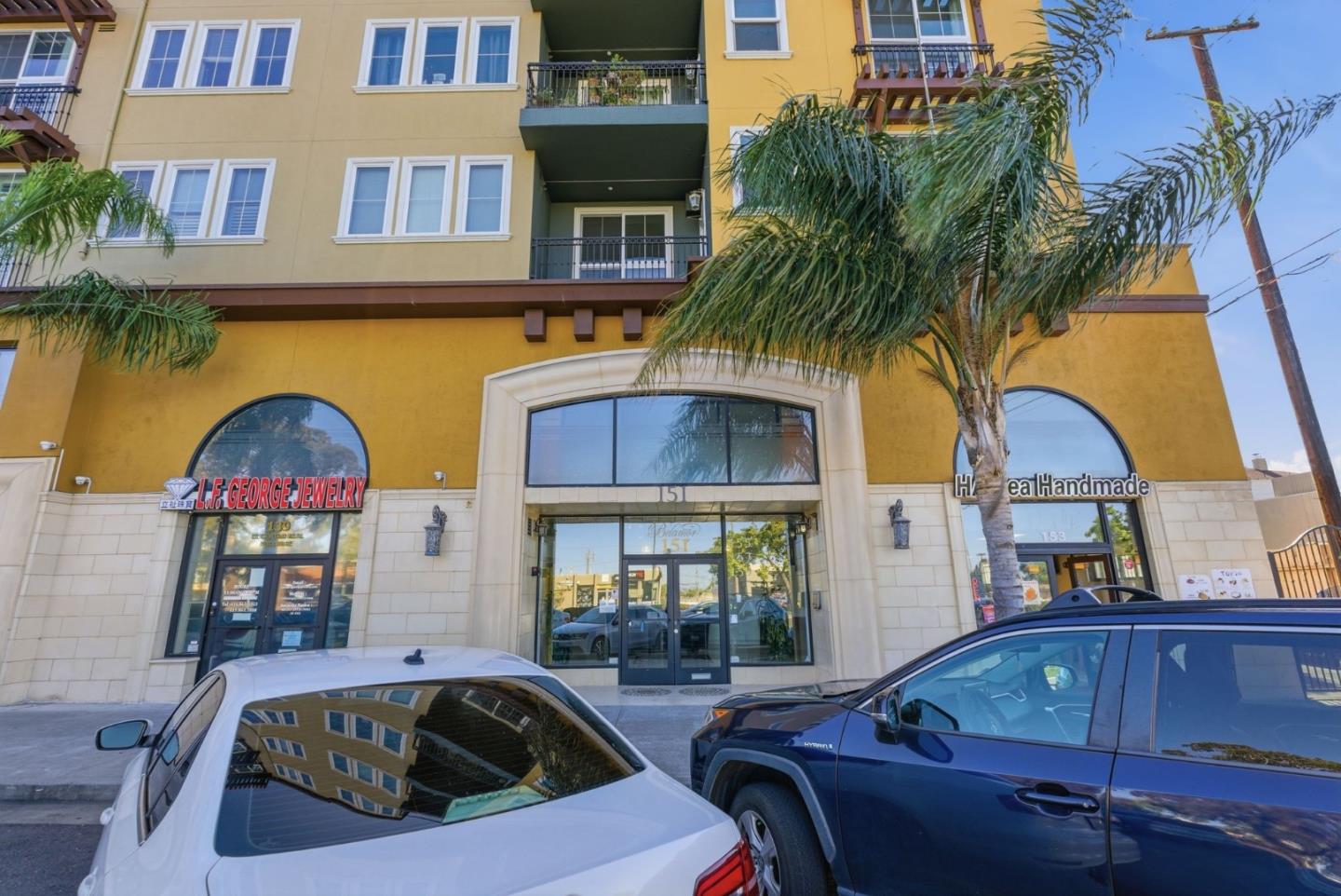 151 El Camino Real 305