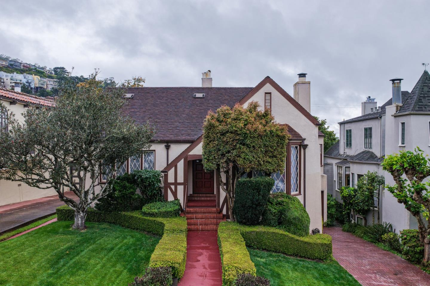 335 Yerba Buena Avenue