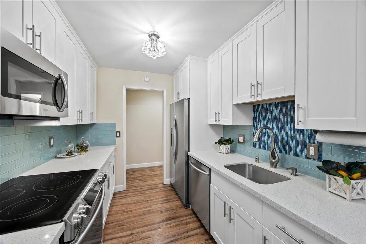 1031 Cherry Avenue 75