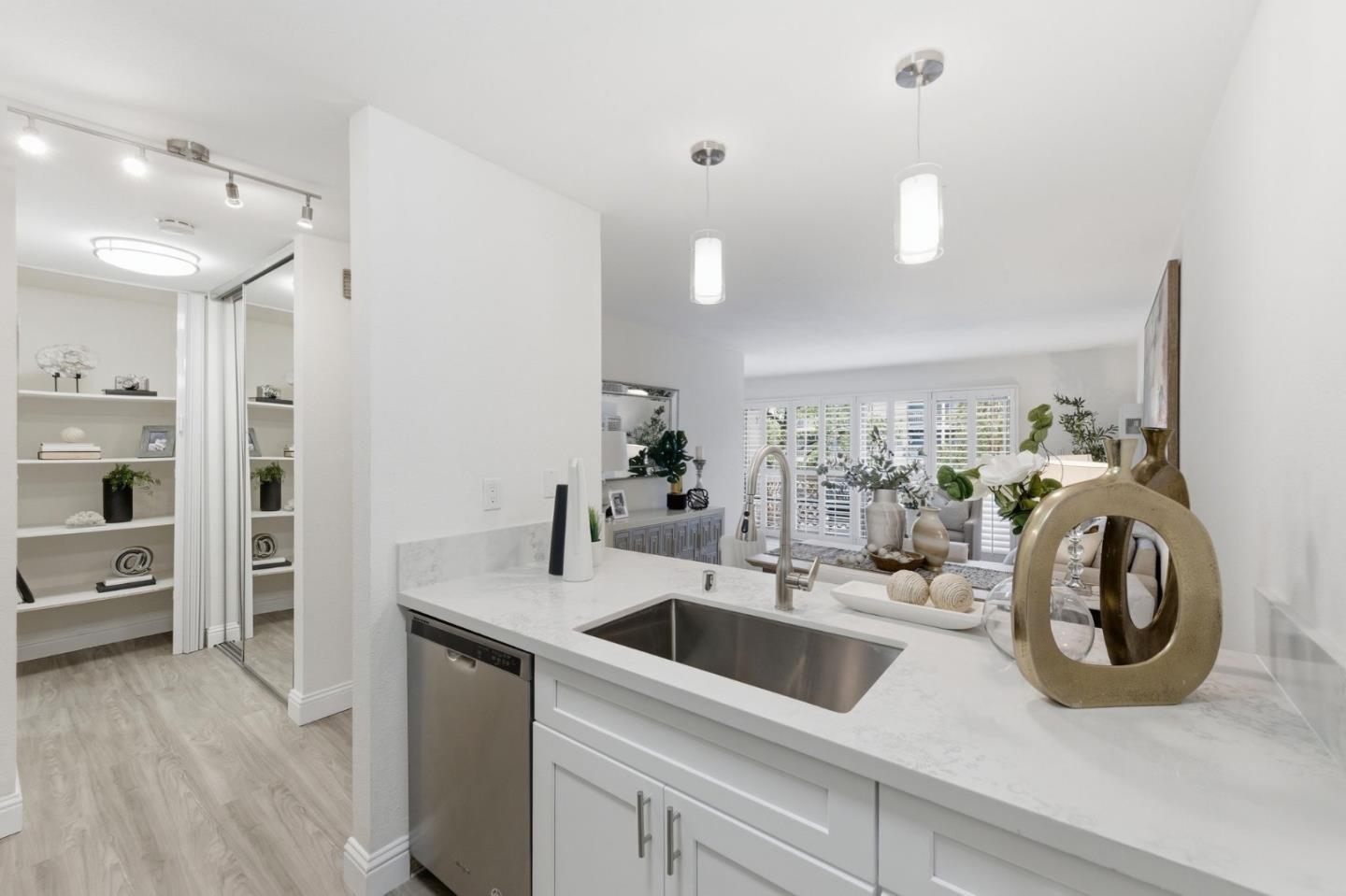 707 Fathom Drive 108