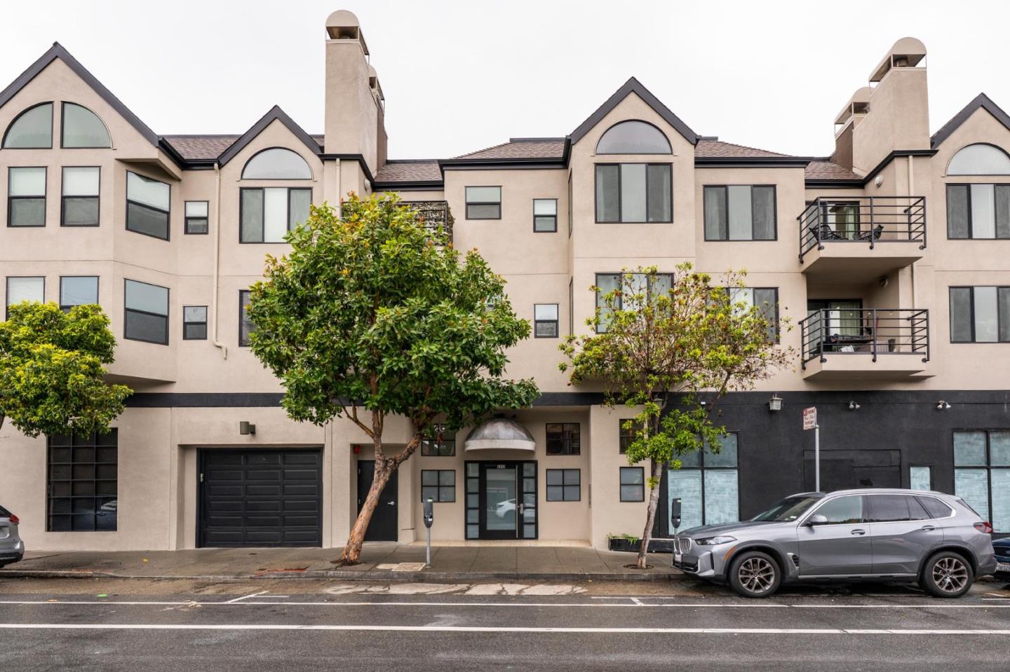 1310 Fulton Street 202