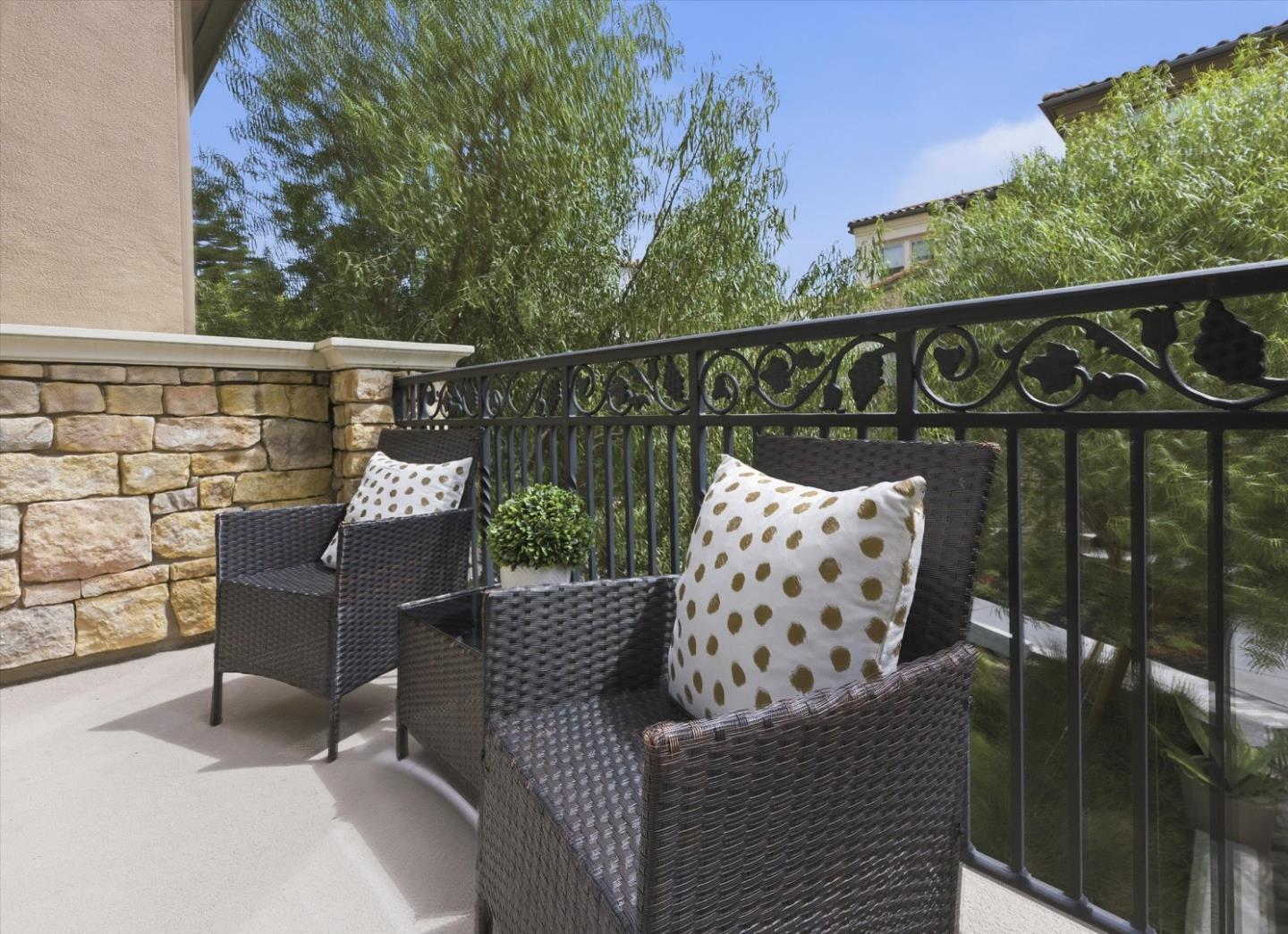 302 Cherokee Loop