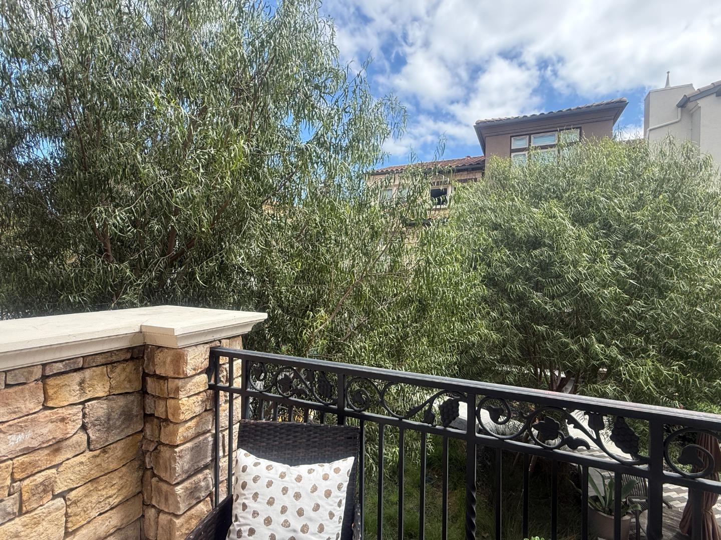302 Cherokee Loop
