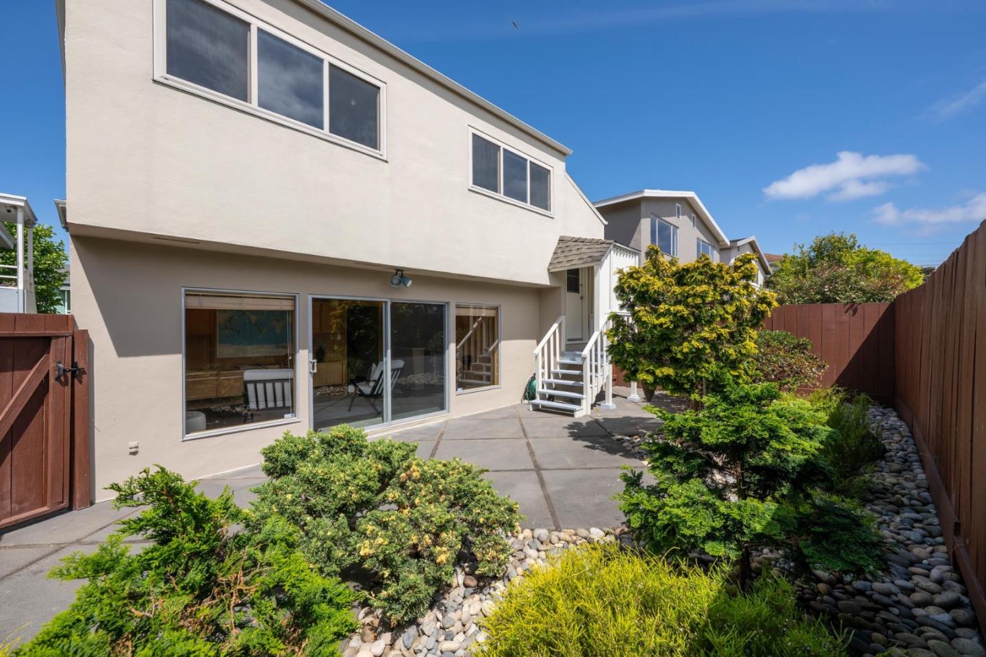 67 Parkside Avenue