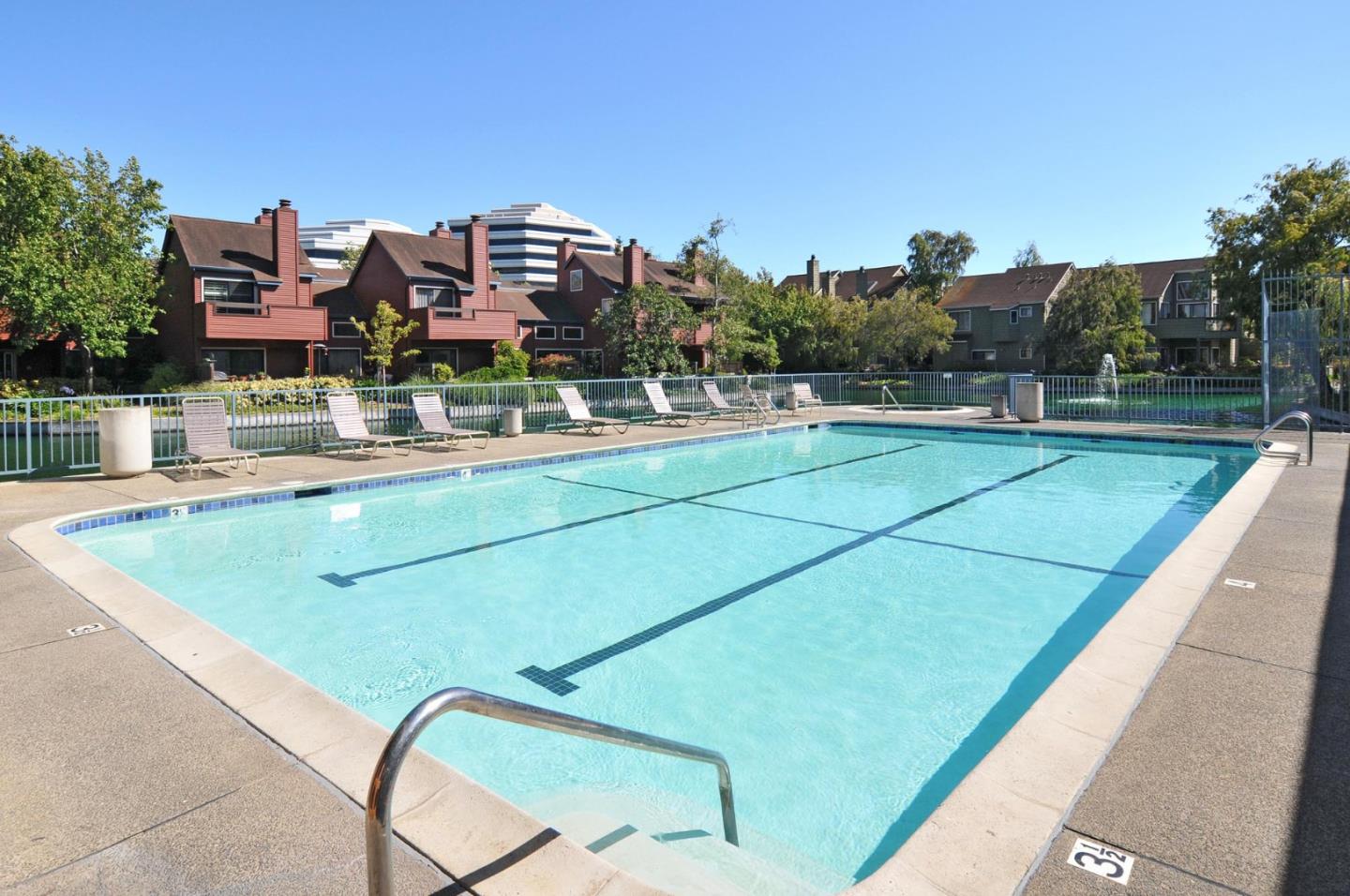 1135 Shoreline Drive