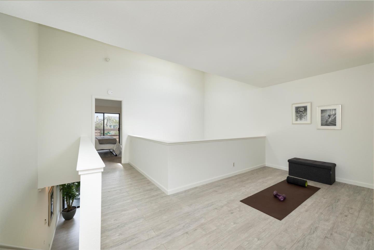 1135 Shoreline Drive