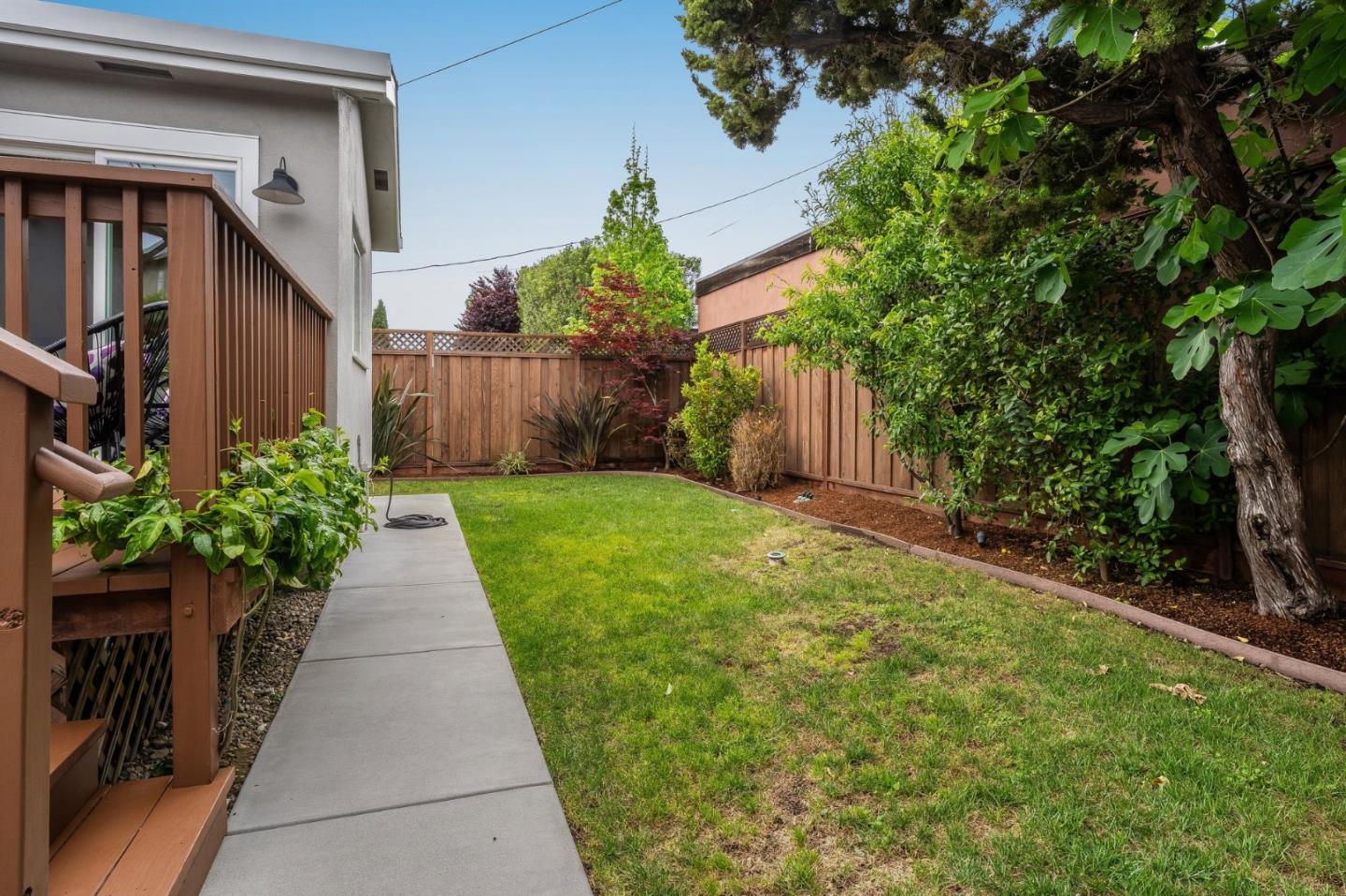 409 Poinsettia Avenue