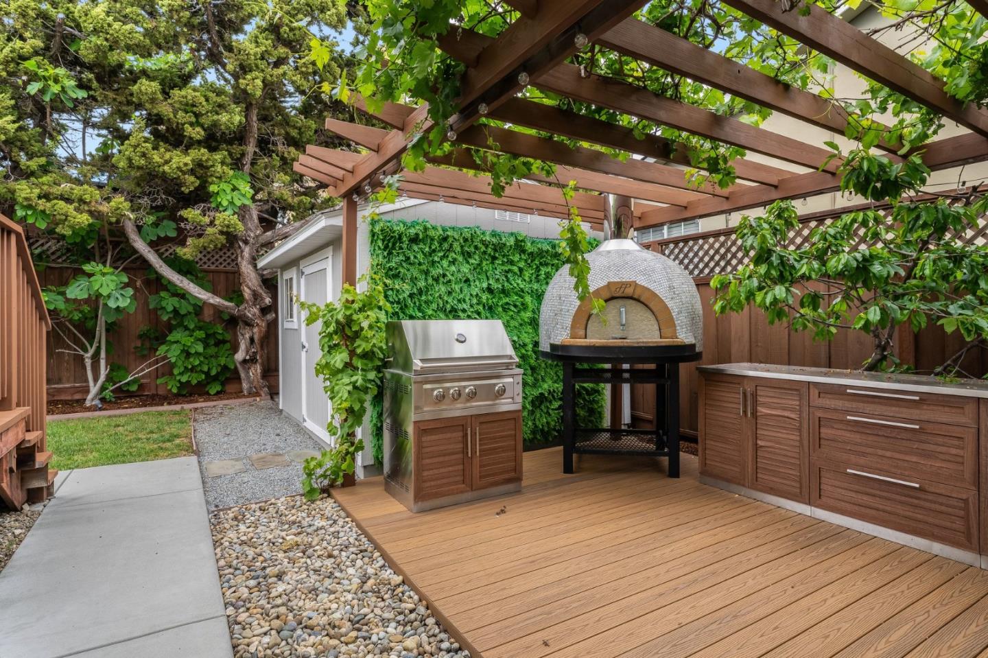 409 Poinsettia Avenue