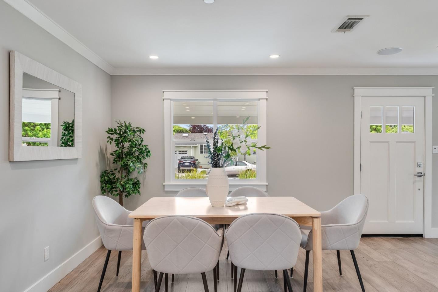 409 Poinsettia Avenue