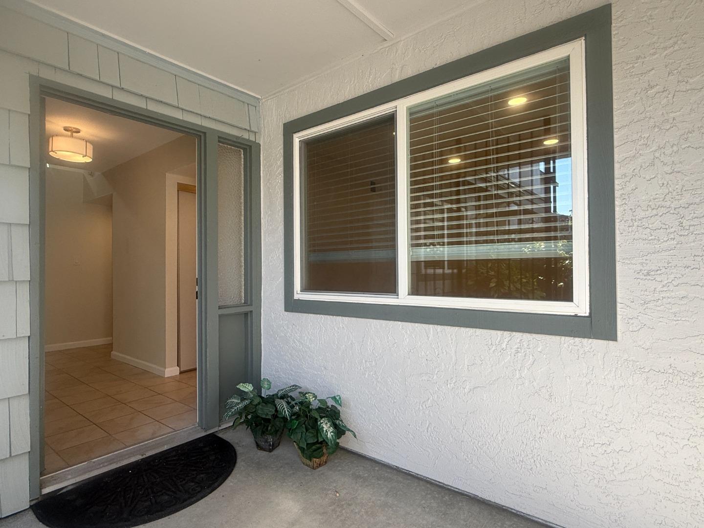 972 Diaz Lane
