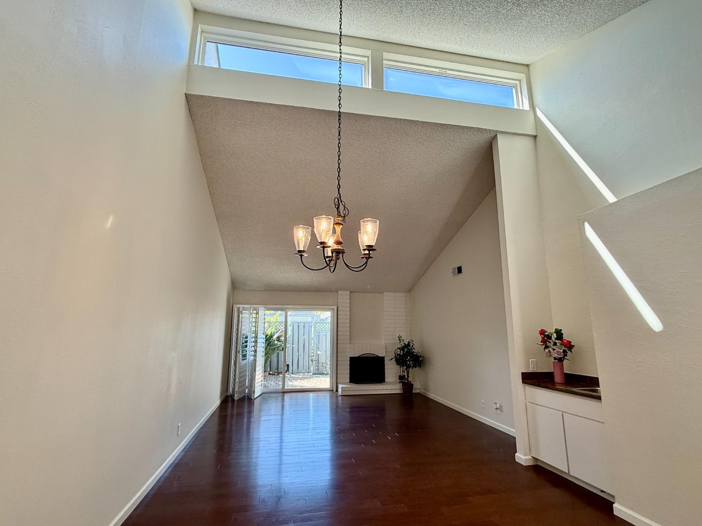 972 Diaz Lane