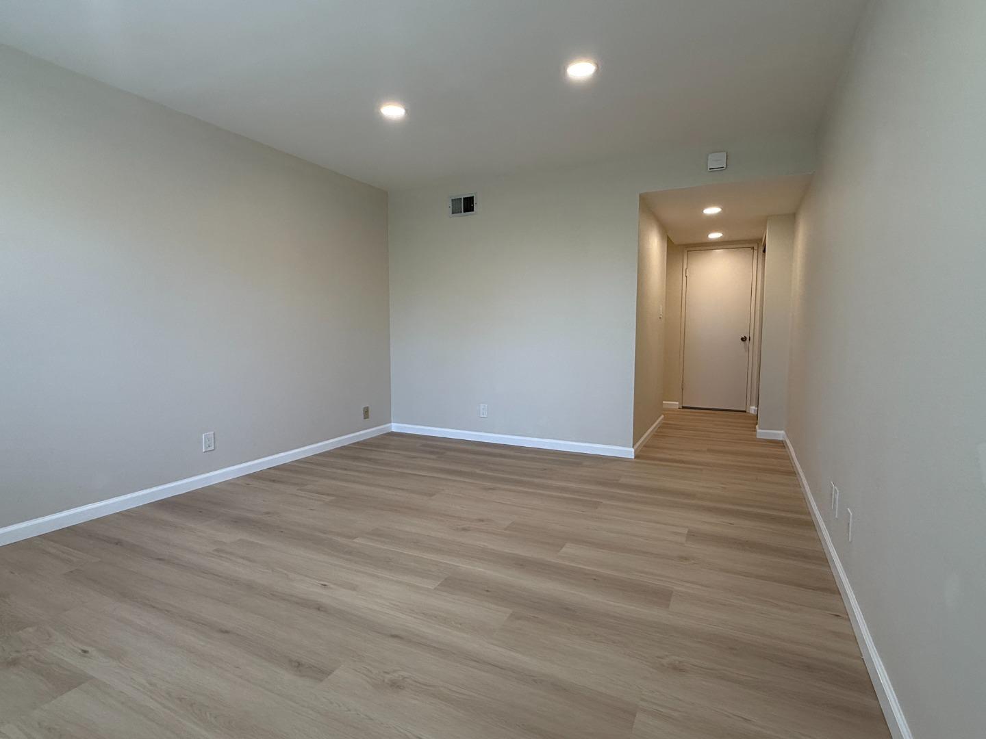 972 Diaz Lane