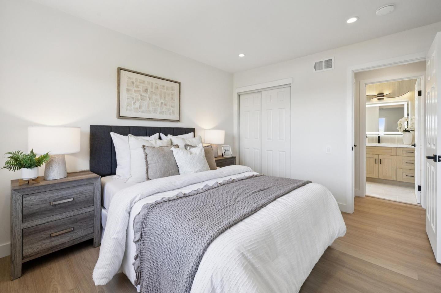 284 Avocet Court