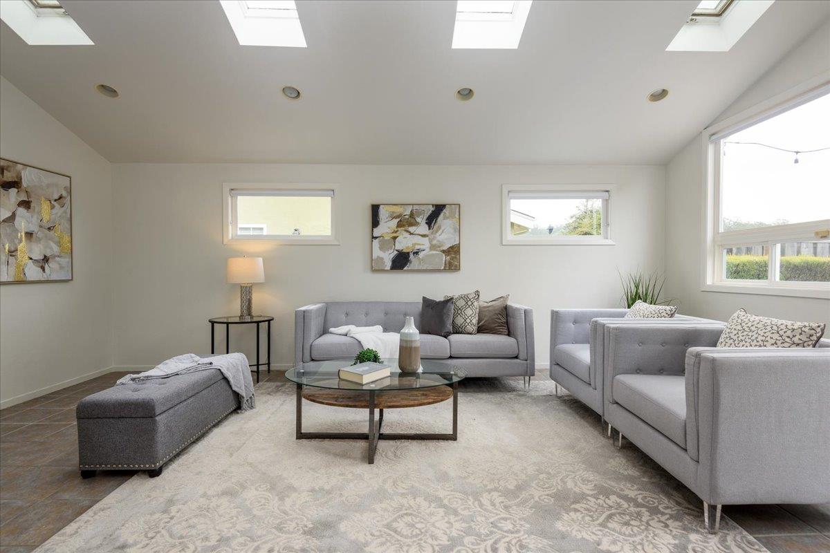 1557 Mizzen Lane