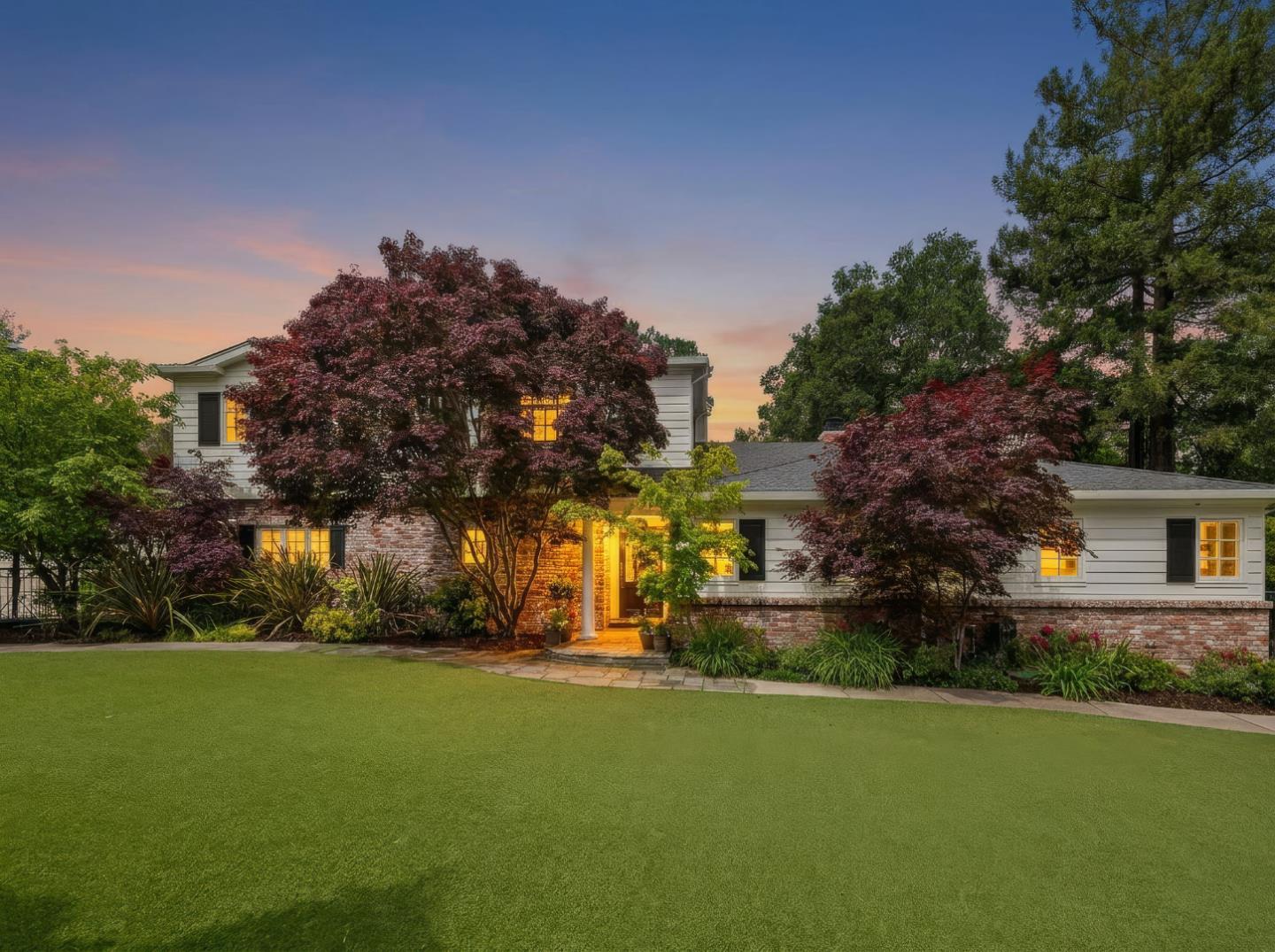 300 Uplands Drive