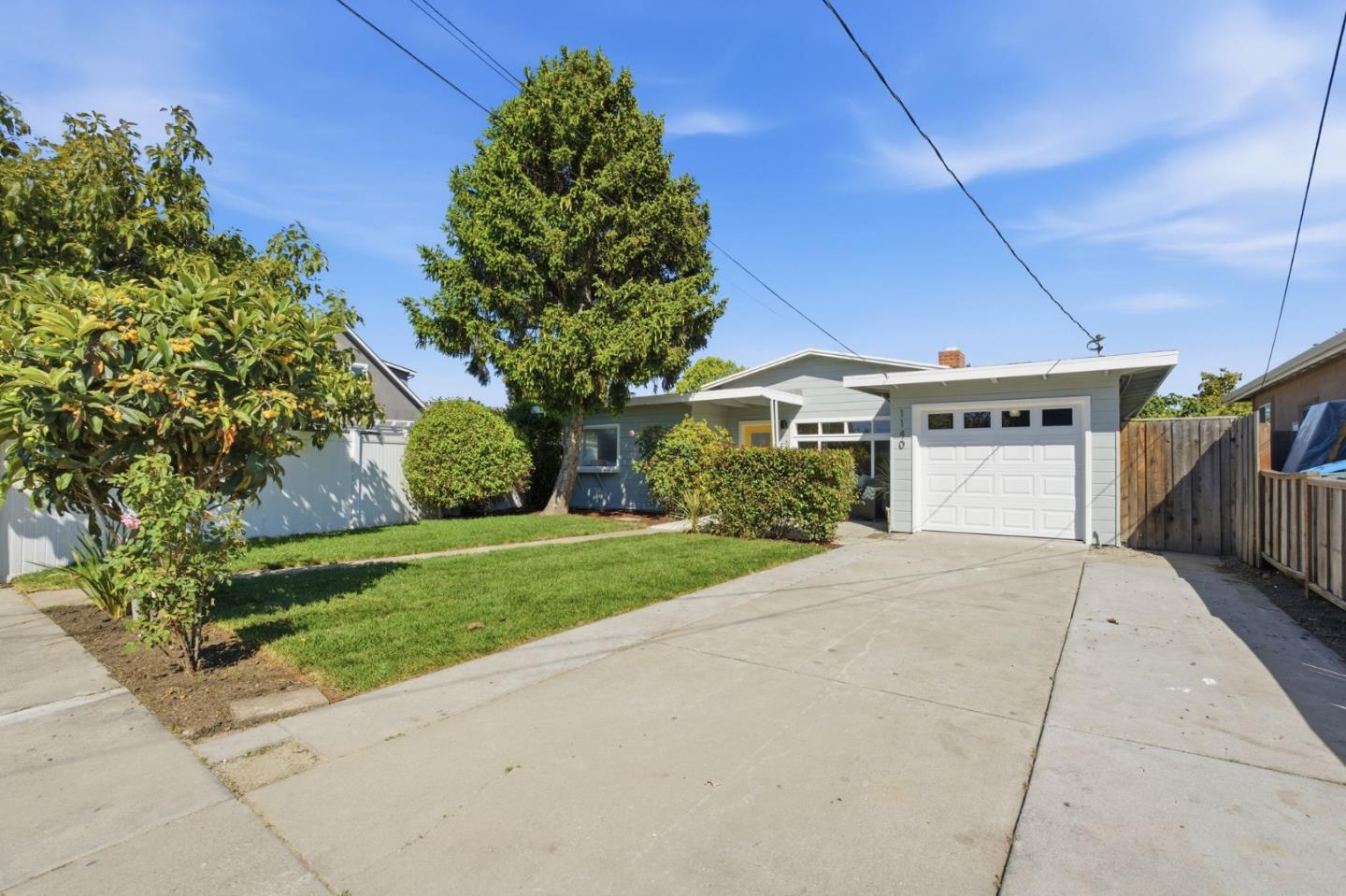 1140 Almanor Avenue