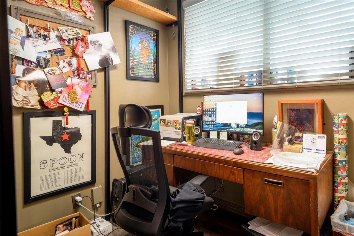255 North San Mateo Drive Suite 2