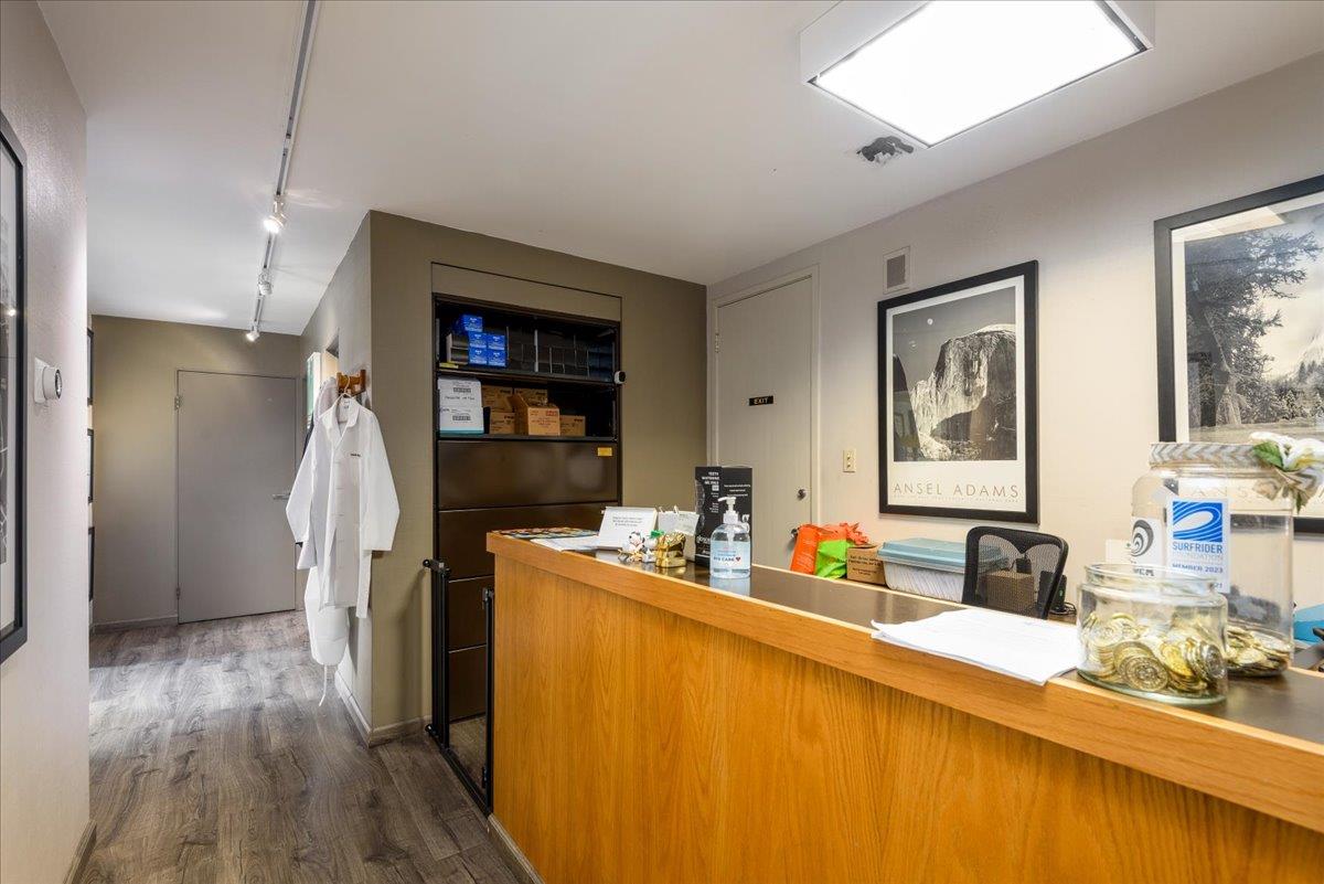 255 North San Mateo Drive Suite 2