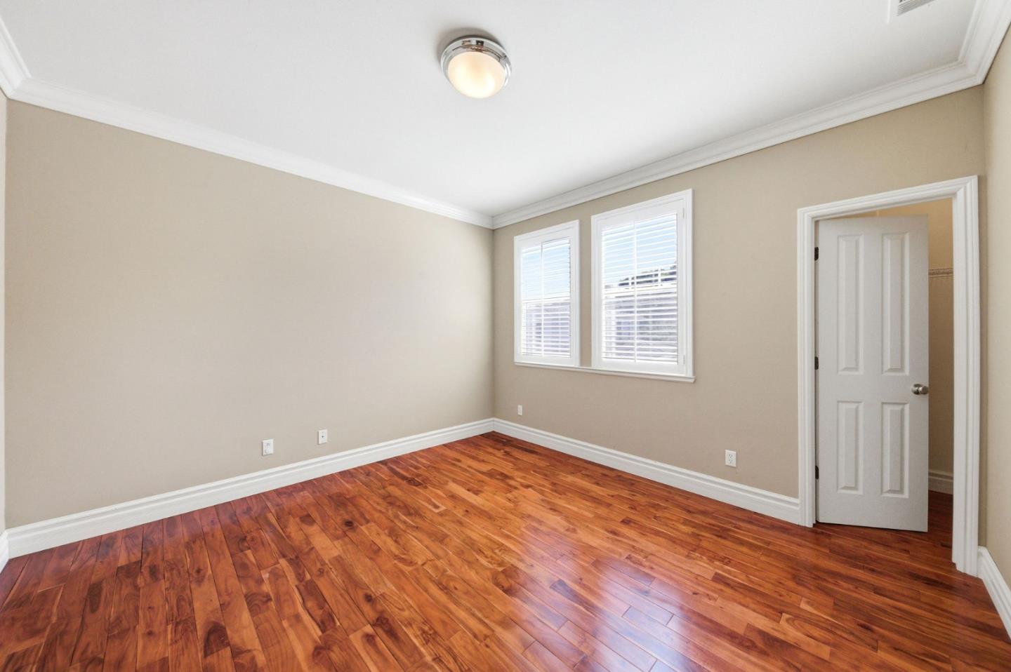 200 Live Oak Way 203