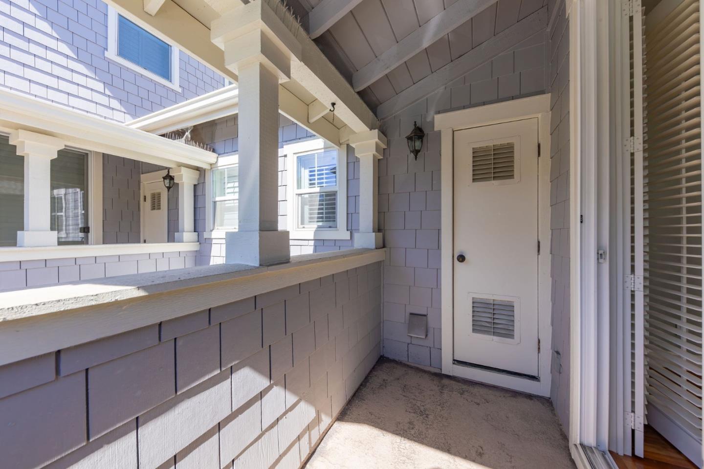 200 Live Oak Way 203