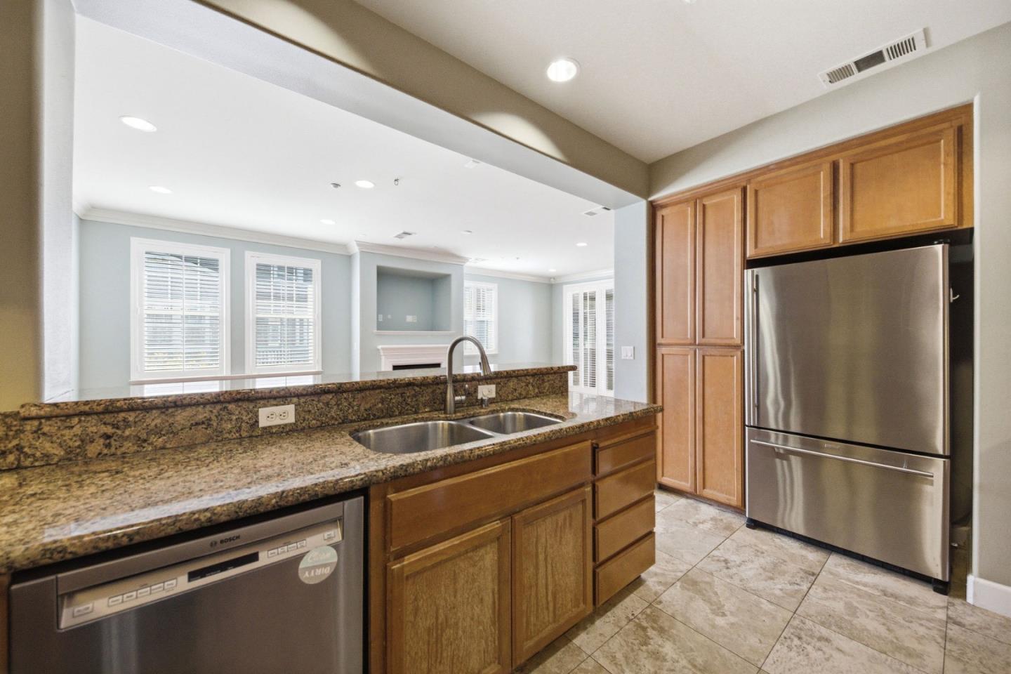 200 Live Oak Way 203