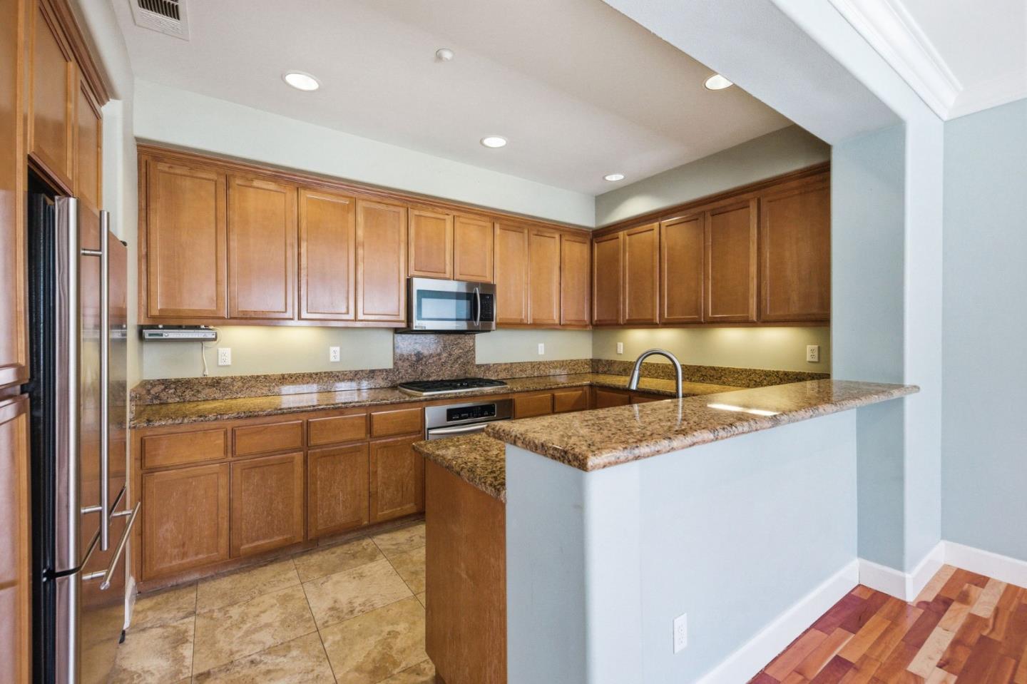 200 Live Oak Way 203