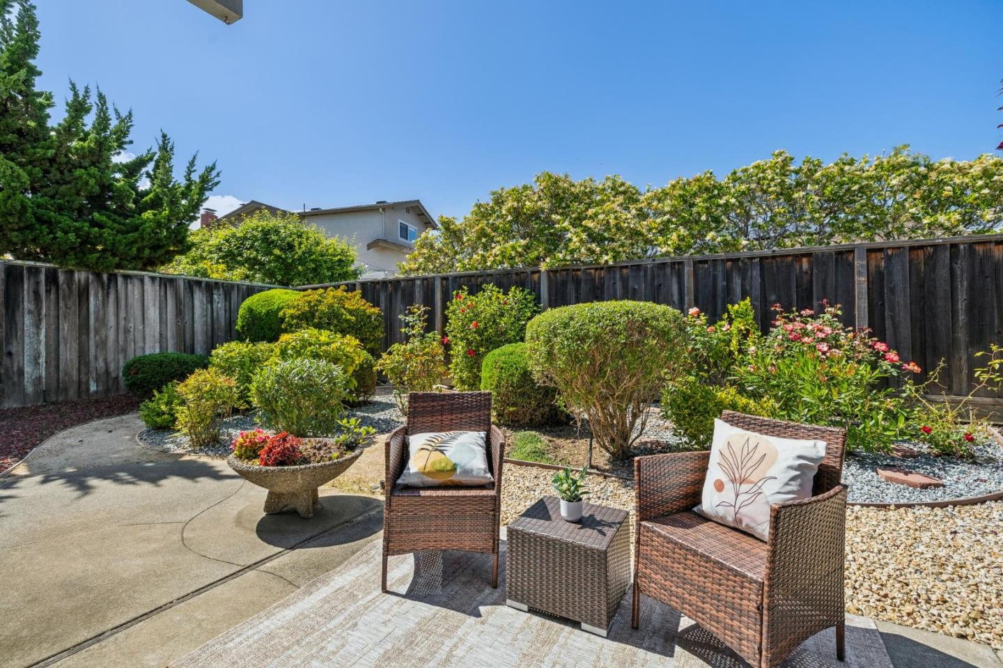 809 Constitution Drive