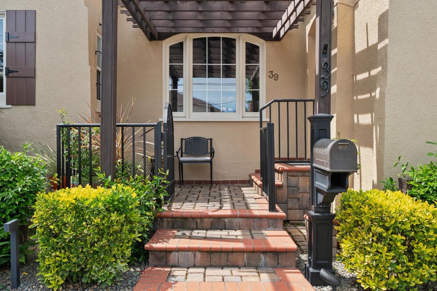 39 Humboldt Road