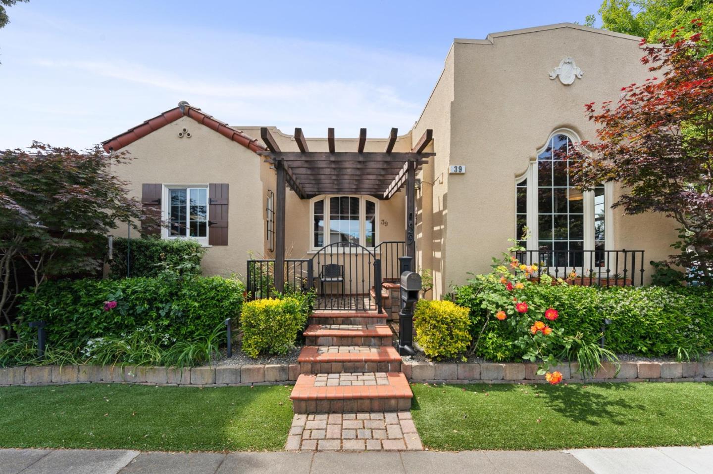 39 Humboldt Road