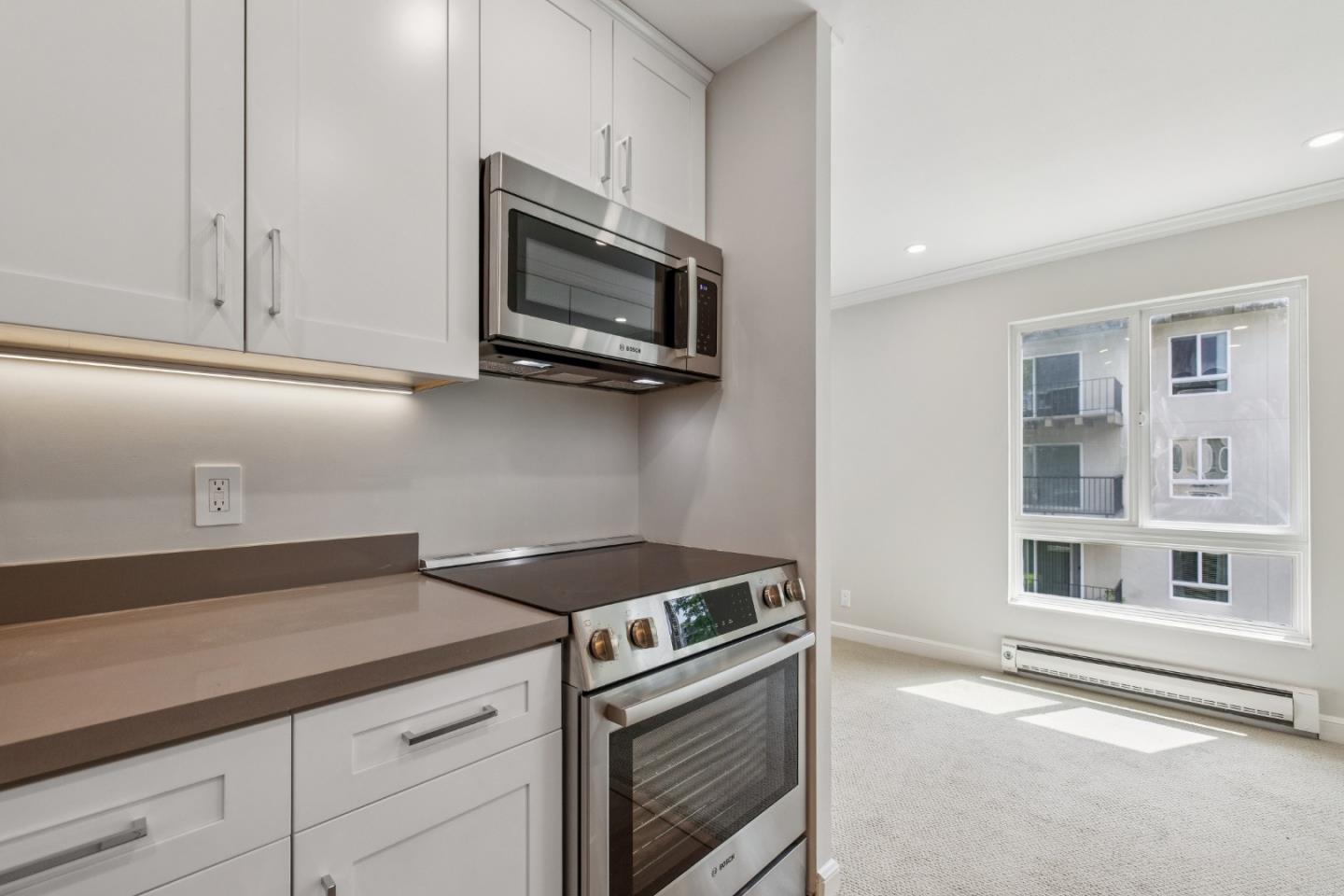 821 North Humboldt 302