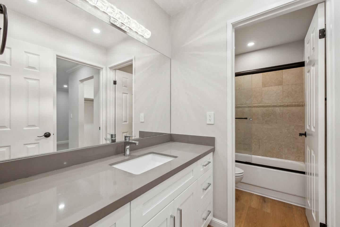 821 North Humboldt 302
