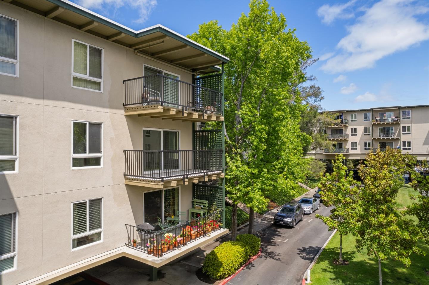 821 North Humboldt 302
