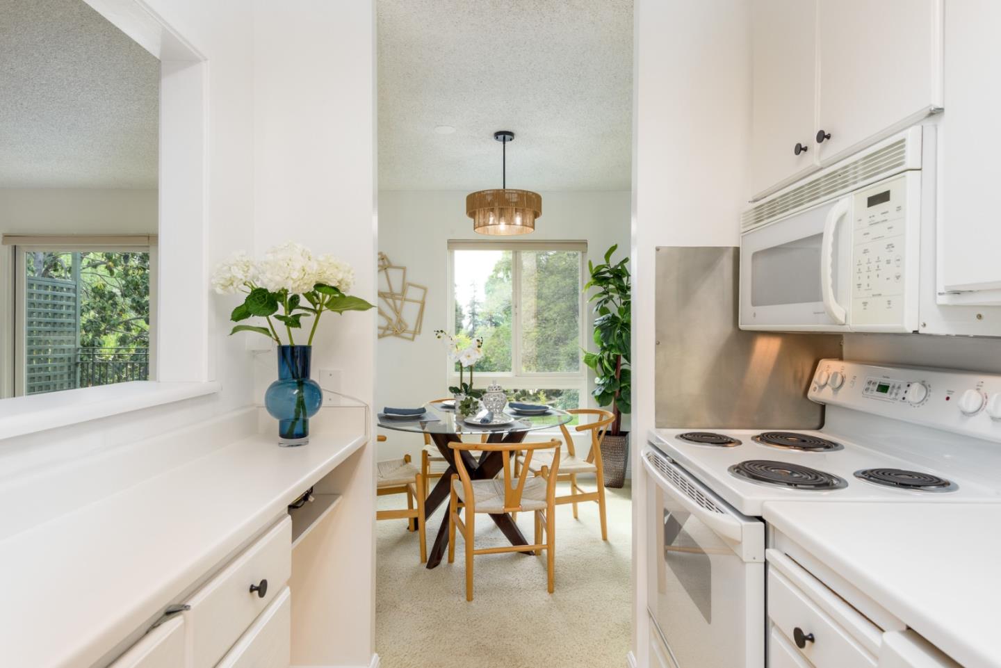 904 Peninsula Avenue 307