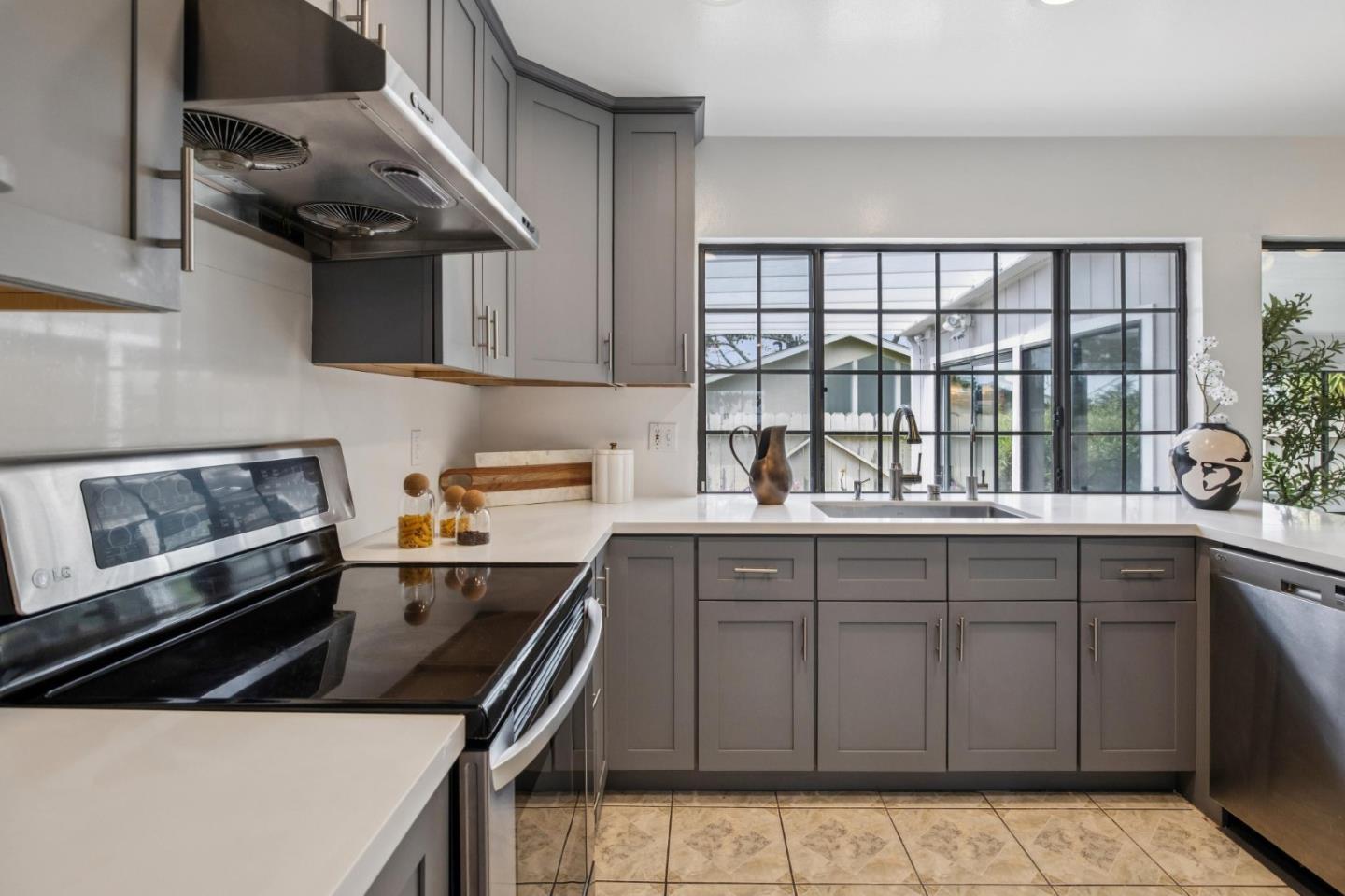 2247 Kenry Way