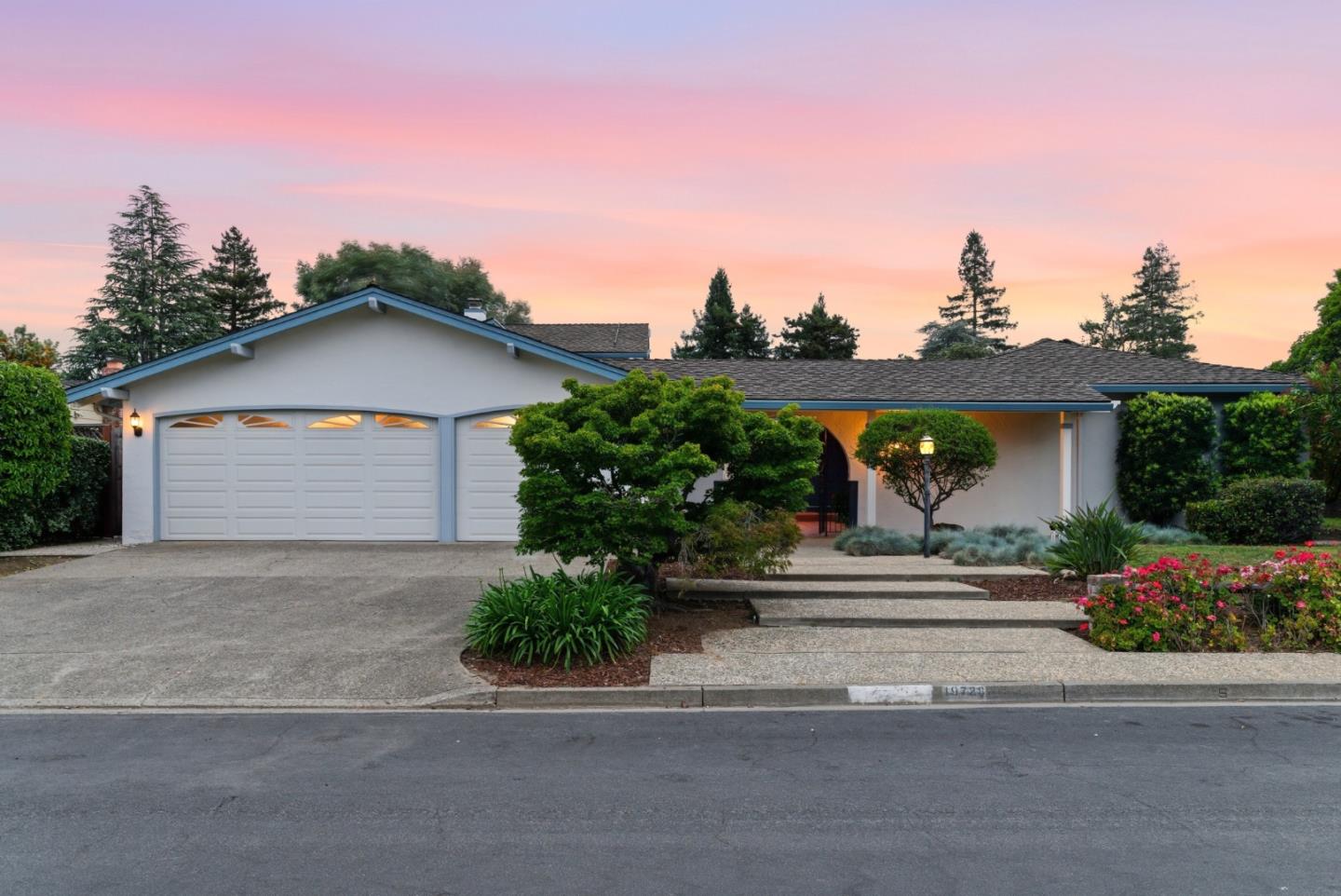 19728 Northampton Drive