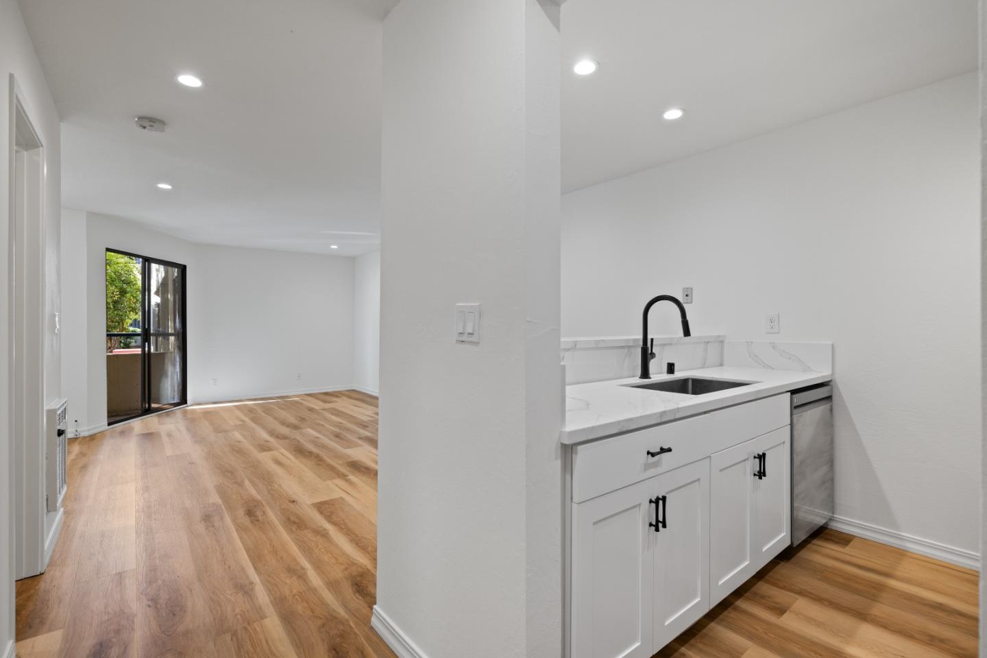 1551 Southgate Avenue 163