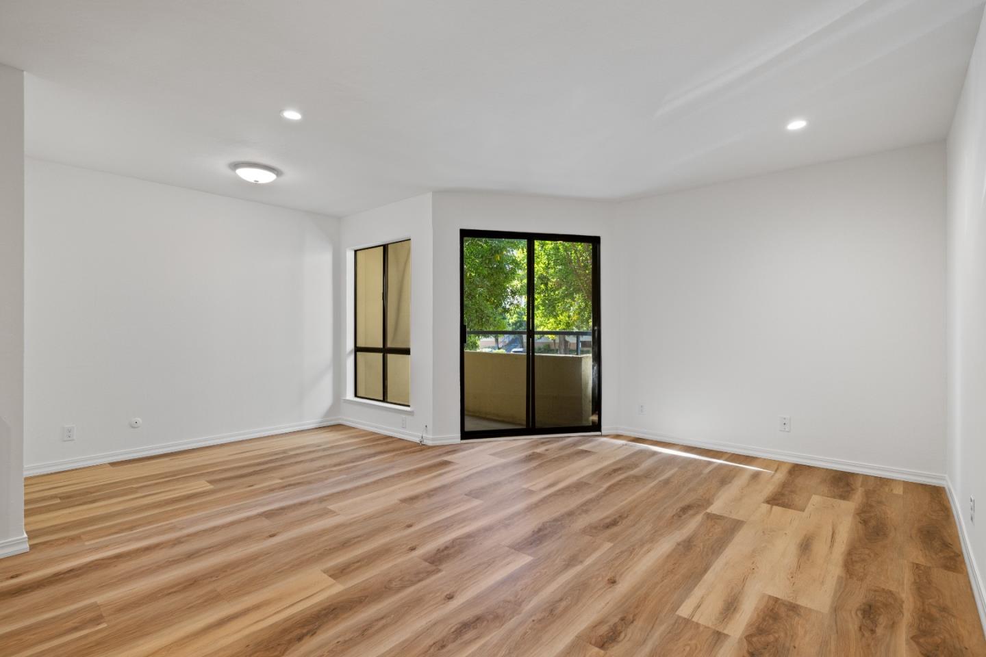 1551 Southgate Avenue 163
