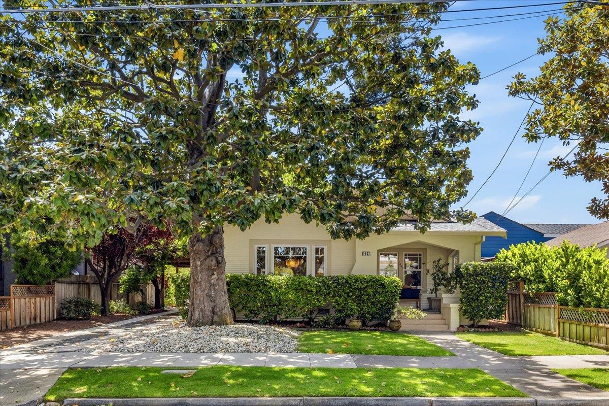 1447 Laguna Avenue