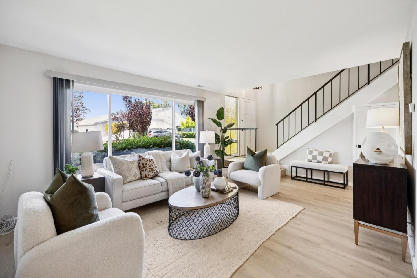 1035 Dove Lane