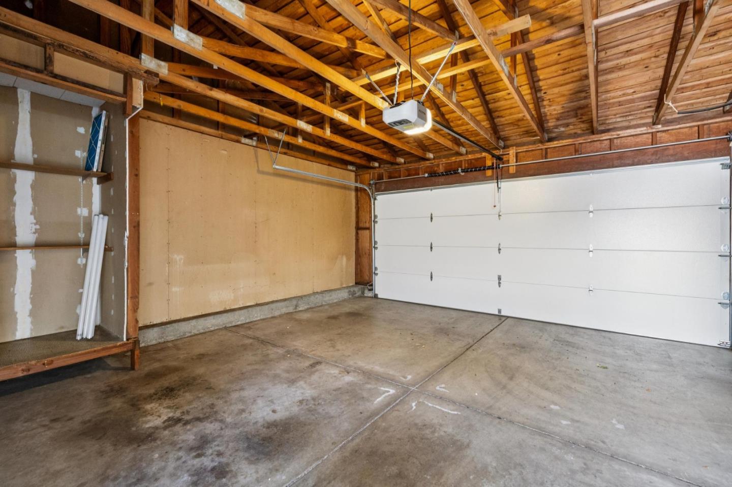1035 Dove Lane