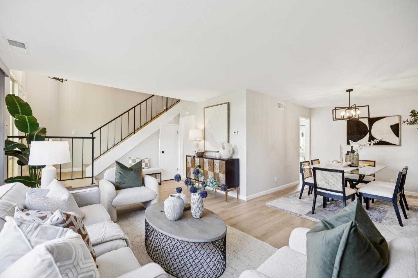 1035 Dove Lane